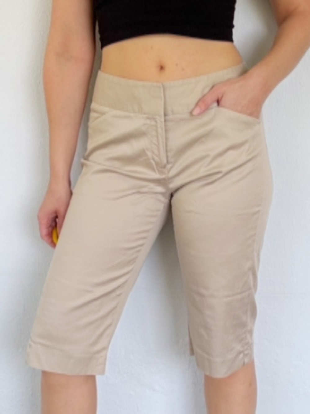 Nine West Stretch tan khaki cotton blend chino Bermuda shorts size 8